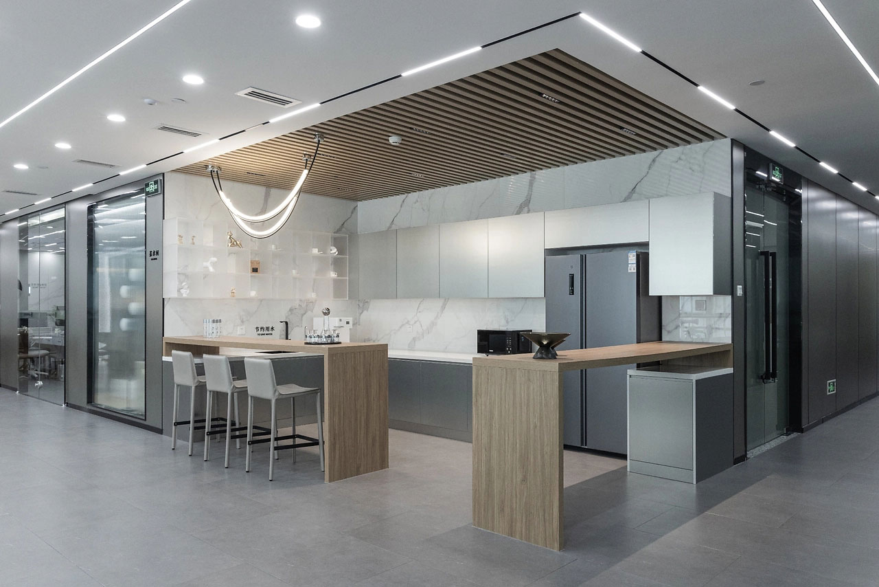 300平米企業(yè)辦公室裝修設計效果圖